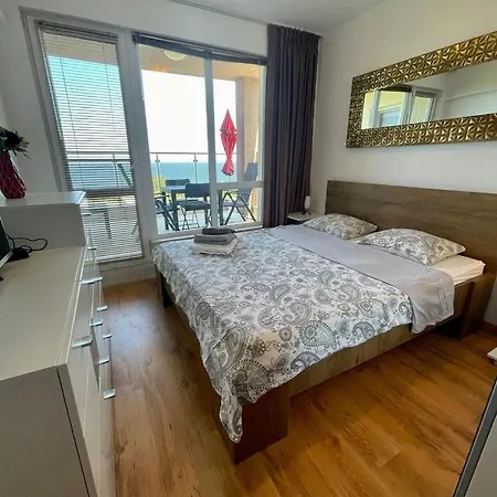 Byla Sun Day Апартаменты *